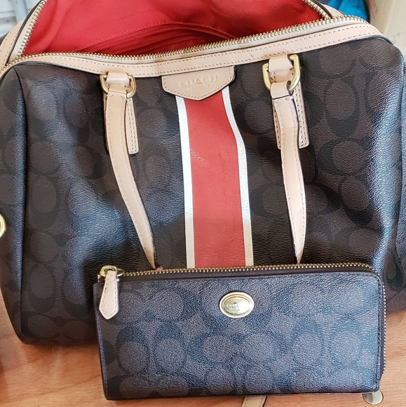 Coach purse set - Picture 1 of 1